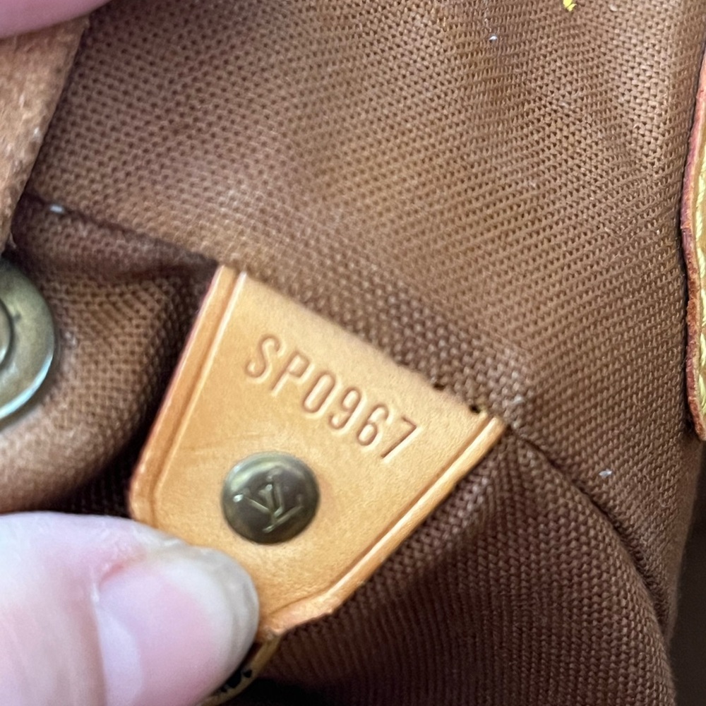 Beautiful Louis Vuitton Monogram Mini Backpack - Picture 12 of 14